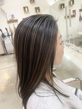 リアン(Lien) 白髪ぼかしハイライト