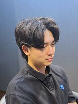 ビーダンディー(Bee dandy) ビジネスツーブロックウルフ ナチュラルパーマ センターパート