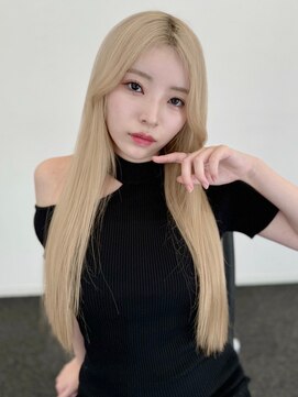 ユーフォリア 新宿店(Euphoria) センター分けくびれヘア前髪ロングレイヤー韓国ヘアエモージュ
