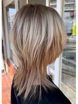 ニューモナ 堺市で1番おしゃれになれる美容室