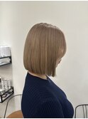 池袋 ブリーチ ミニボブ 切りっぱなし ハニーベージュ♪
