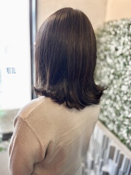 ダッチェス(DUCHESS) 【春にぴったり!軽やかミディアムレイヤースタイル】