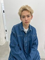 ヒュー 広島(HEW)&nbsp;マッシュウルフ/短髪黒髪/ツーブロック/刈り上げ/センターパート