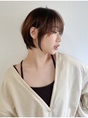 耳掛け丸みショート