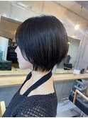 ショートボブ