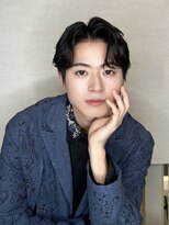 ソレア(solea)&nbsp;【レイヤーでトレンド感◎】フェザー風センターパート