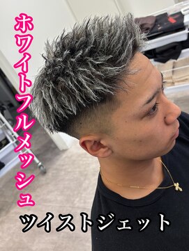ルースト 心斎橋店(ROOST) MEN’S HAIR/サーフカール/刈り上げセンターパート/心斎橋