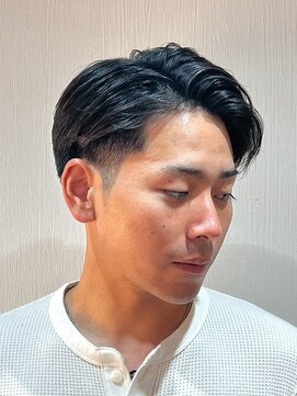 ジェントル(GENTLE) 大人の色気を引き出す王道センターパートショート/カット/