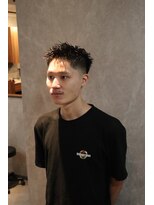 ザ クラン バイ ヘッドライト 仙台長町店(THE CLAN by HEADLIGHT) 【フェードカット】ミドルスキンフェード/ピンパーマ/仙台長町