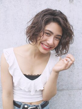 レイドバック(LAID BACK) 【LAIDBACK　代官山】前下がりボブのクールモードウェーブ