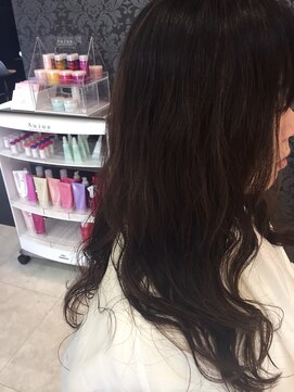 ジュエラ(Jewelux by trusty) ゆるふわパーマ