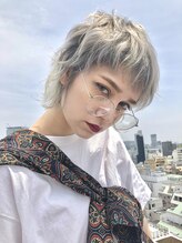 アクト 原宿(ACT)&nbsp;個性的　ネオウルフ　ハイトーン　ホワイトシルバー