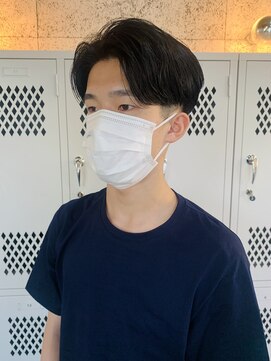 バイフィフス 原宿/表参道(by fifth) ◇センターパート 韓国ヘア ニュアンスパーマ トランクスヘア