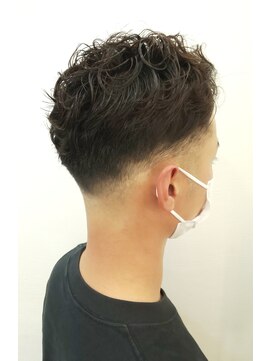 アメイジングヘアー 中沢店(AMAZING HAIR) 【AMAZING HAIR 中沢店/村山】フェード×パーマスタイル/短髪