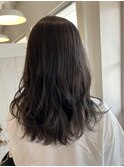 カーキベージュ