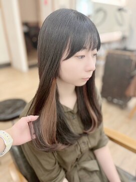 ネオリーブ クーロ(Neolive curro) インナーカラーイヤリングカラー×美髪ボブ[横浜/東神奈川]