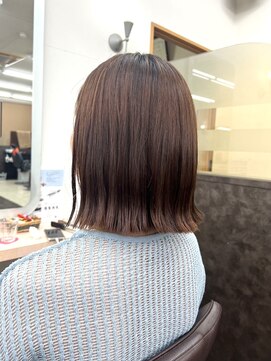 美容室 びゃんびゃん 社店 ヘイリーボブ/切りっぱなしボブ/イメチェン/外ハネボブ