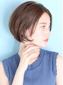 40代50代小顔黒髪ネビージュボブルフワンレン前髪なしショート