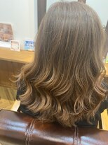 ユーム(U mu)&nbsp;白髪ぼかしデザインカラー