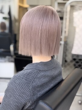 ミラ 銀座(MILA) ミルクティーベージュ×ミニボブ×切りっぱなし