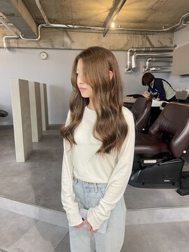 クオーレ(CUORE) ベージュカラー