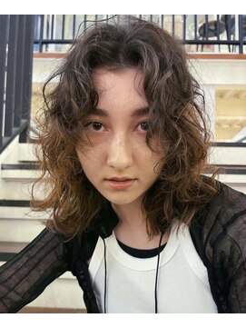 ナヌーク シブヤ(nanuk shibuya) nanukスパイラルパーマ・ウルフパーマ