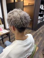バース(BirtH)&nbsp;ハイブリーチ×ツイストスパイラルパーマ