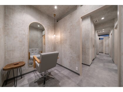 ハル 泉中央駅前店(hal)の写真