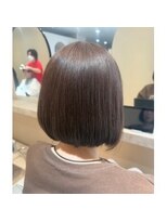 ラナ 津島(Lana) 白髪ぼかしで自然な透明感ヘア
