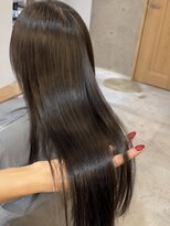 アクシュ(aqush) 赤み消しグレージュ