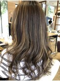 透明感アッシュカラー×ハイライト