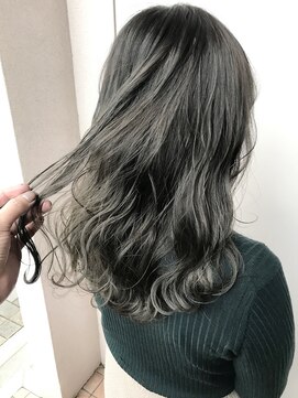 オーティティ(O-TETE) O-tete モノトーングレージュ系カラー