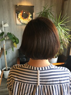 ヘアードレスビュー(hair dress V.I.E.W) フローウィングボブ