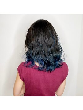 トムヘアーデザイン 香里園店(TOM HAIR DESIGN) 【ケアブリーチ】使用☆鬼モテ裾カラー×ネイビーブルージュ