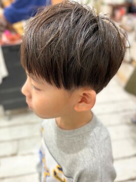 コンフィープラス(comfy plus) 【キッズカット】メンズナチュラル清潔感爽やかツーブロック