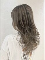 アロマ ヘアルーム 池袋店(AROMA hair room)&nbsp;ウェーブヘア大人ハイライトアッシュカラー/池袋/池袋東口