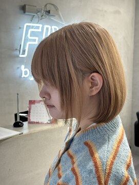 ファイブバイジエクト 堀江(FIVE by The Ect) ミルクティーベージュ　ボブ