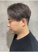 メンズハイトーン透明感シルバーカラー刈り上げ