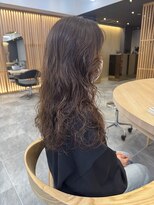リファインド(REFINED)&nbsp;ロングニュアンスパーマ×オリーブベージュ