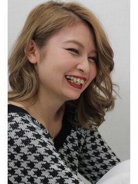 ファンシー(FNCY) 外国人風！ハイトーンミディアム