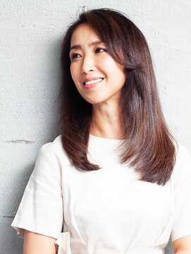 ナナナパレナ 梅田店(nanana parena) ナチュラルでツヤ感ありストレートスタイル ★