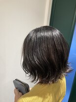 キー(KEY) 外ハネ縦巻きスタイル