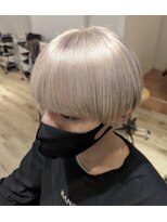 アルス ウィズ アクロス オモテサンドウ(aluss with AKROS omotesando)&nbsp;ホワイトカラー韓国マッシュ