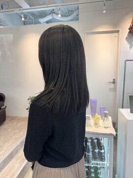 ロカ 表参道(loka) アッシュベージュ/レイヤーカット[表参道/ハイライト]Mai