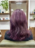 レイヤーカット×バイオレットカラー