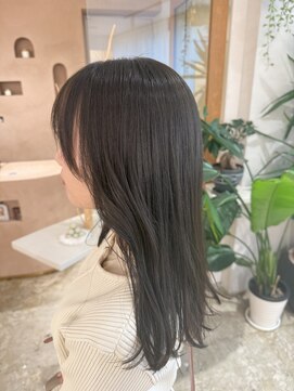 ユッカ 梅田(YUCCA) 【 YUCCA 】大人可愛い20代30代オリーブグレージュ/透明感カラー