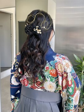 ゴウトゥデイシェアサロン 町田店(GO TODAY SHAiRE SALON) 卒業式のハーフアップアレンジ♪