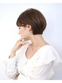 大人可愛い前髪ありひし形耳掛けマッシュショートボブ30代40代