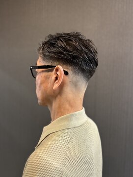 リリー(Lily) スキンフェードパーマ【理容室】品川/大森/平和島/大鳥居/浜松町