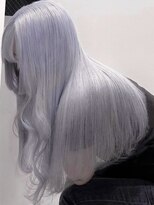 ミル 心斎橋(MIL)&nbsp;透明感溢れるペールブルー/艶髪ロング/ブリーチ/心斎橋
